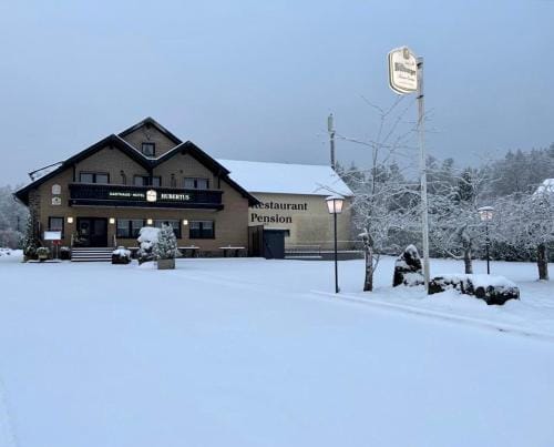 Gasthaus Hubertus Hotel in Vulkaneifel