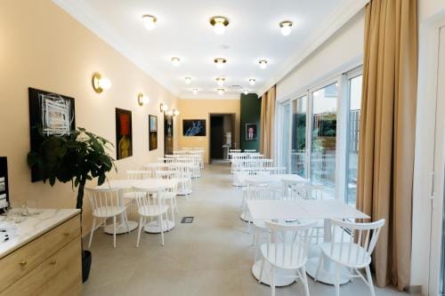 Artist hotel Hotel in Vojvodina