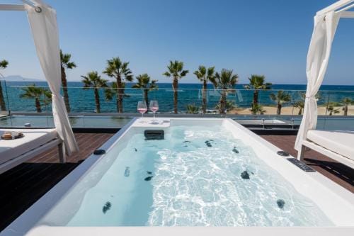 Suitenes Coast Hotel in Rethymno