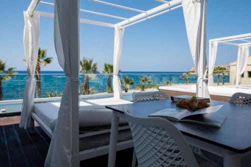 Suitenes Coast Hotel in Rethymno