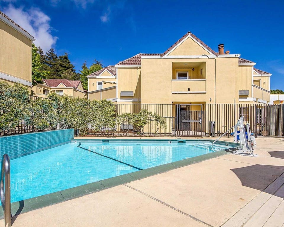 Quality Inn & Suites Capitola By the Sea Hotel in Capitola