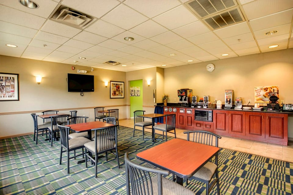Americas Best Value Inn Hotel Hotel in Cedar Knolls