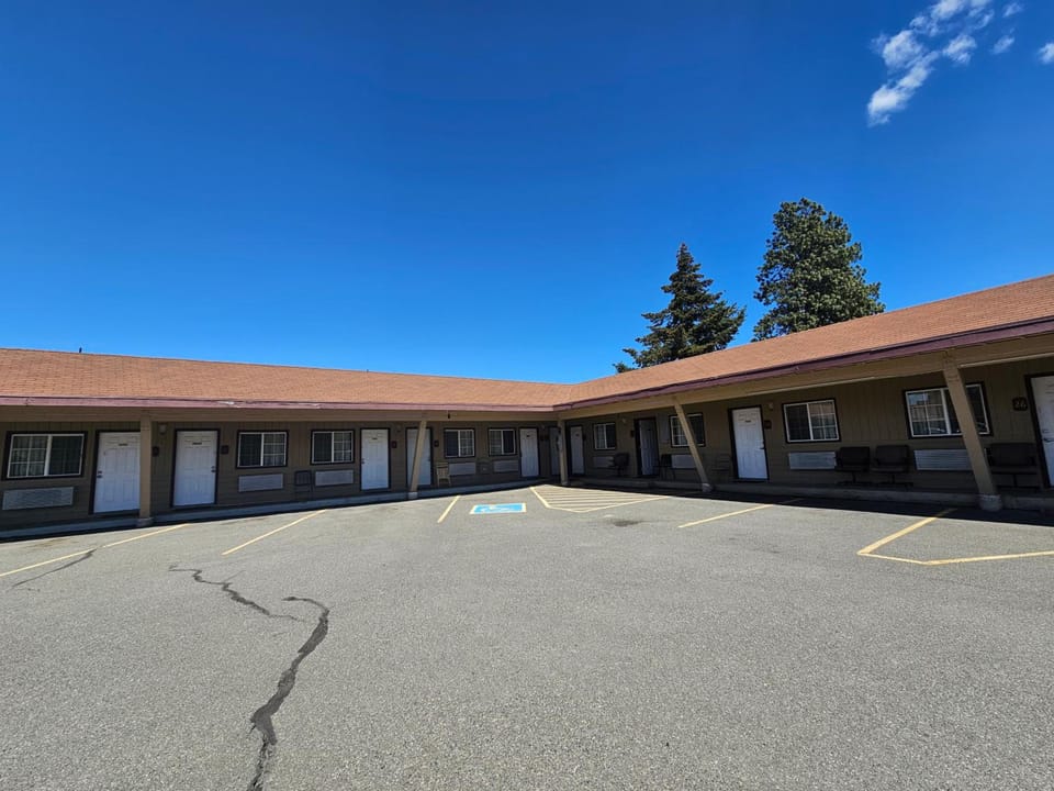 Cle Elum Travelers Inn Motel in Cle Elum