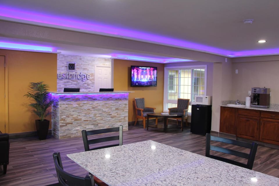 Westbridge Inn and Suites Motel in Ozark Mountains