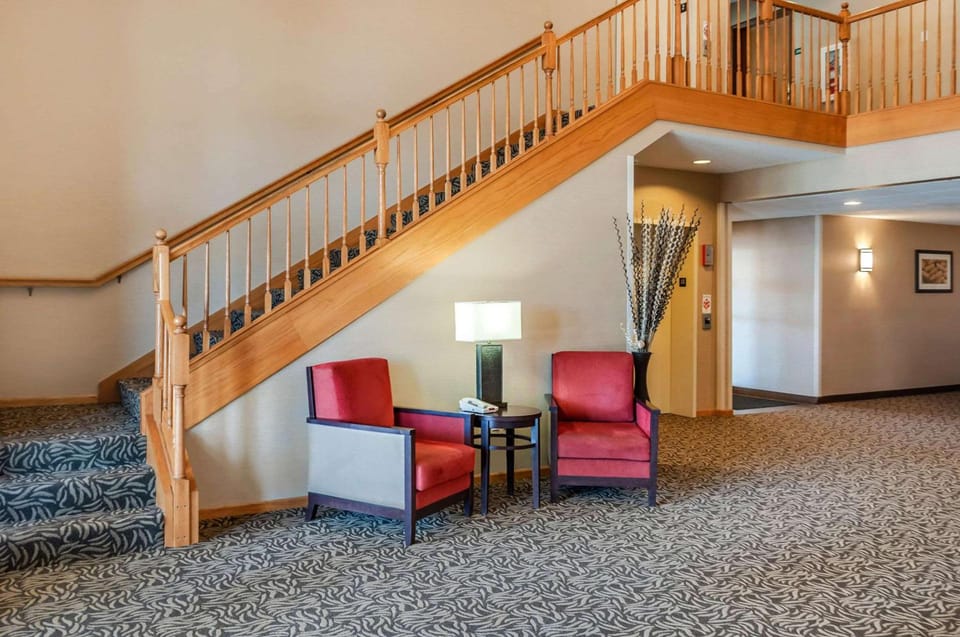 Comfort Inn Dyersville Near Field of Dreams Hotel in Iowa