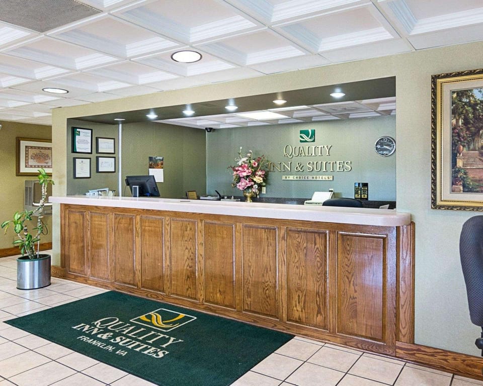 Quality Inn & Suites Franklin Hotel in Virginia