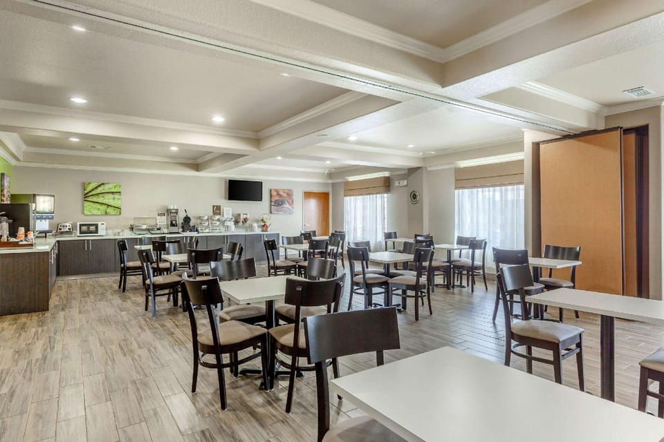 Sleep Inn & Suites Hewitt - South Waco Hotel in Waco
