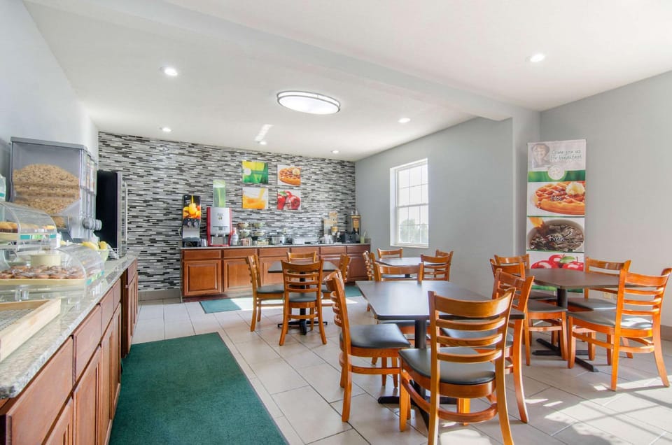 Quality Inn Kearney - Liberty Hotel in Missouri
