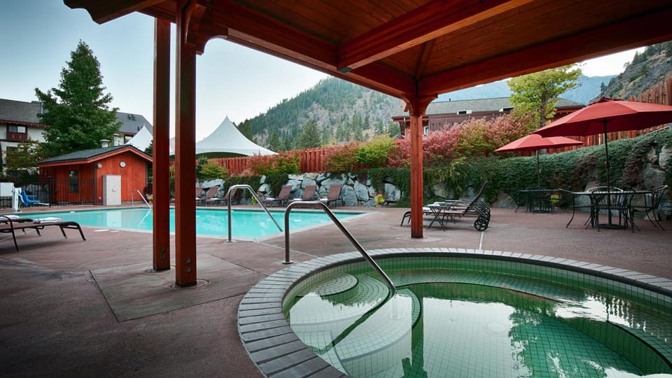 Hot tub