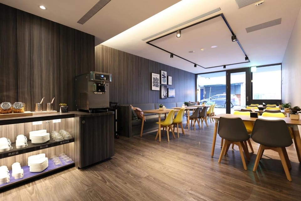 品悅文旅-免費停車場免費特斯拉充電近東大門夜市 Hotel in Taiwan, Province of China