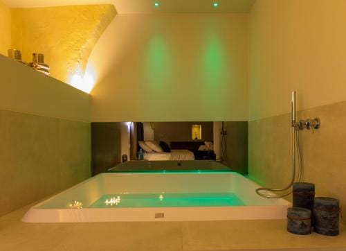 Iris Luxury Suite Hotel in Altamura