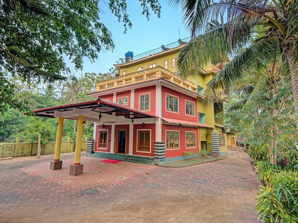 Aaram Beach Resort Hotel in Kerala