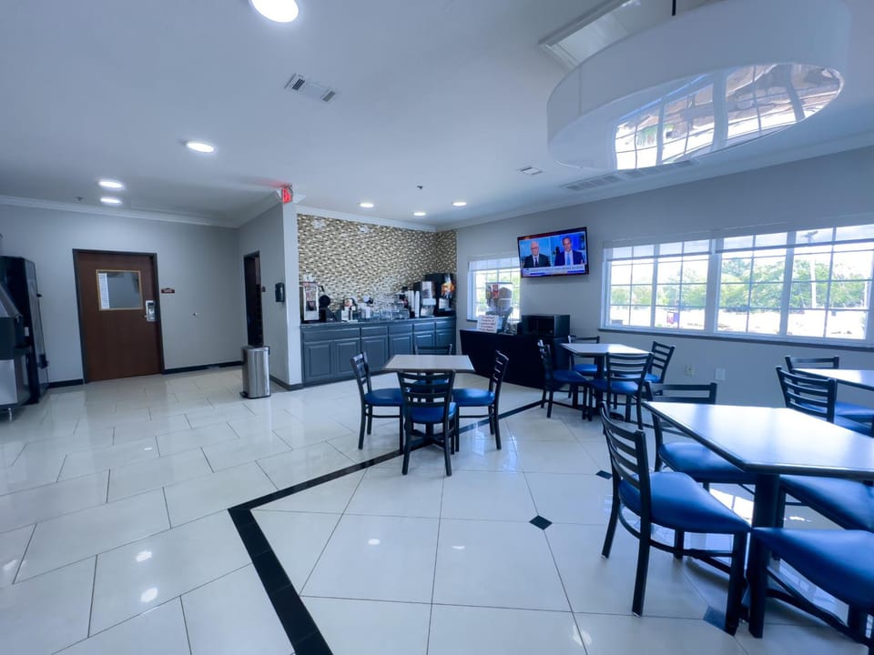 American Inn Madill Hotel in Lake Texoma