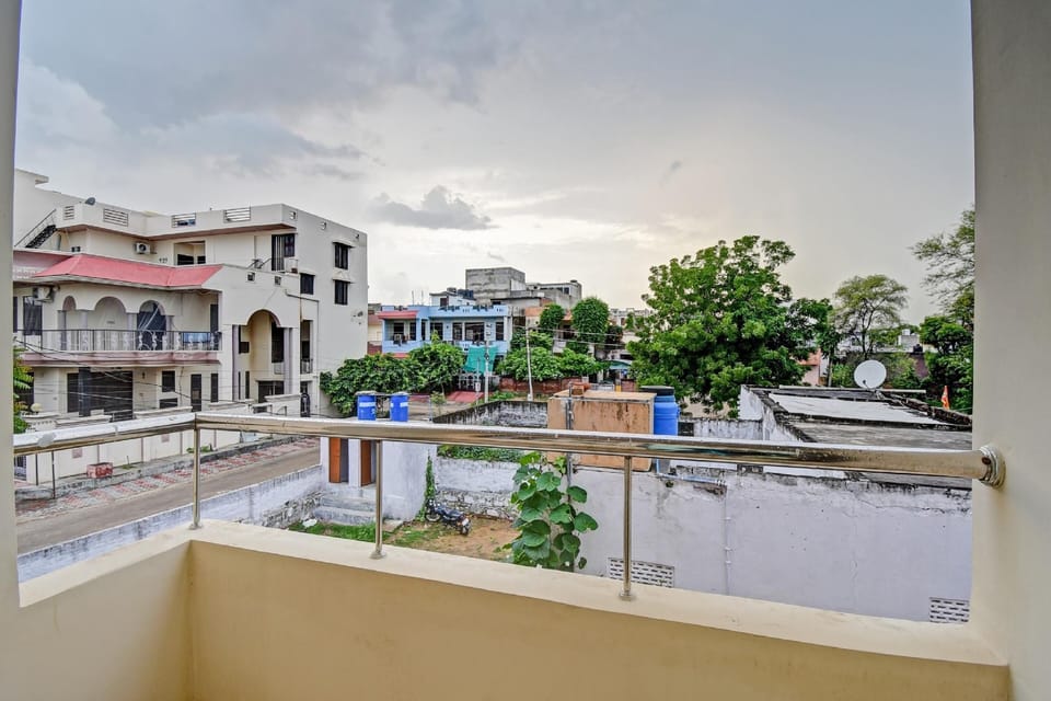 Hotel O Ansh Plaza Hotel in Jaipur