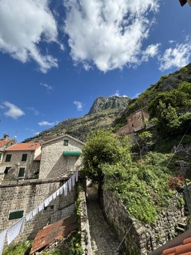 KAZIN supreme Hotel in Kotor
