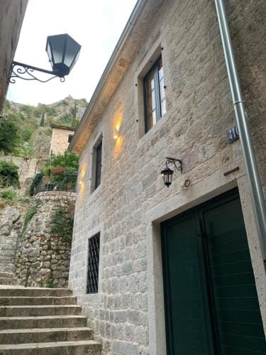 KAZIN supreme Hotel in Kotor
