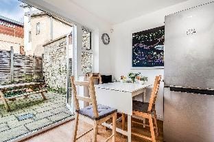 The St Clements Townhouse 3 Bedroom Bijou central Hotel in Oxford