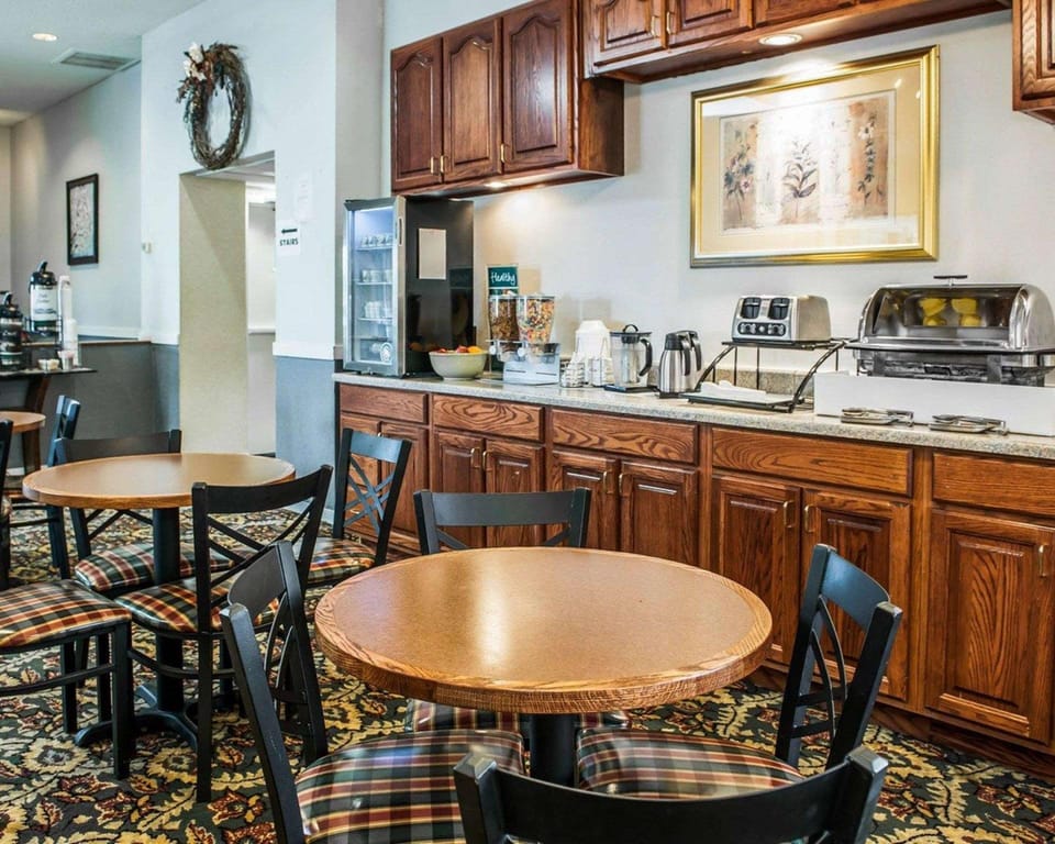 Quality Inn Rochester South Hotel in Indiana