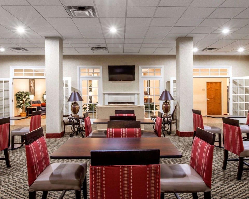 Comfort Inn & Suites Rogersville Hotel in Rogersville