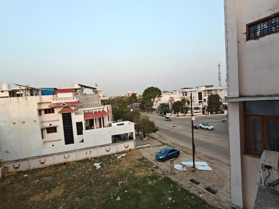 Supriya Palace Hotel in Lucknow