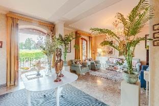 Villa Cesare, Convenient and Smart Hotel in Capannori