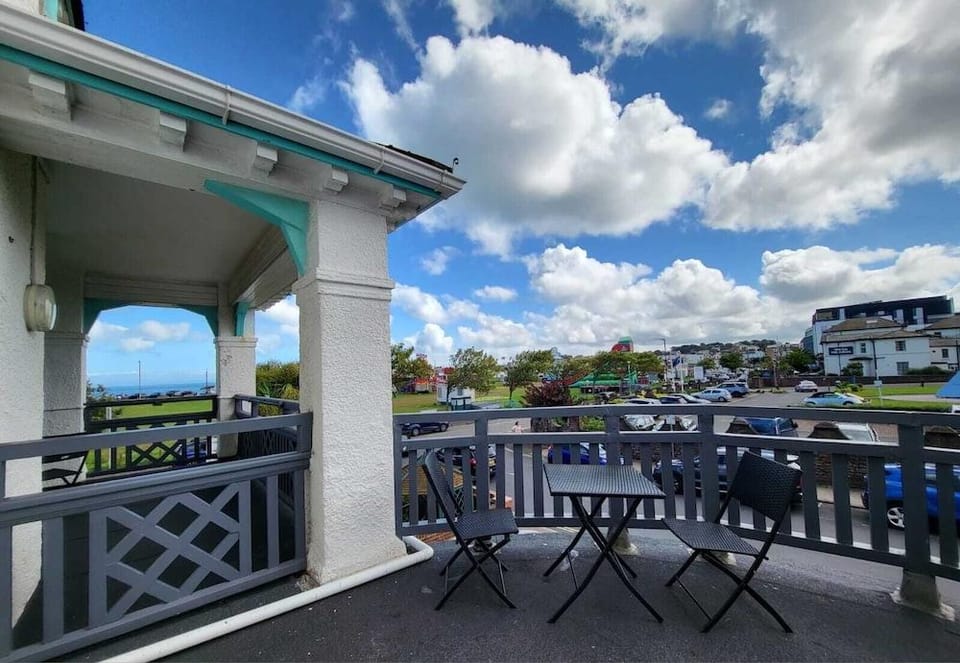 Beach Hotel Torbay B&B Hotel in Paignton
