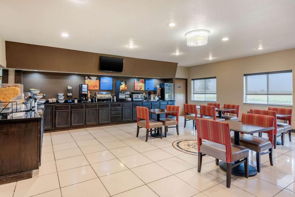 Comfort Inn Warren I-69 Hotel in Indiana
