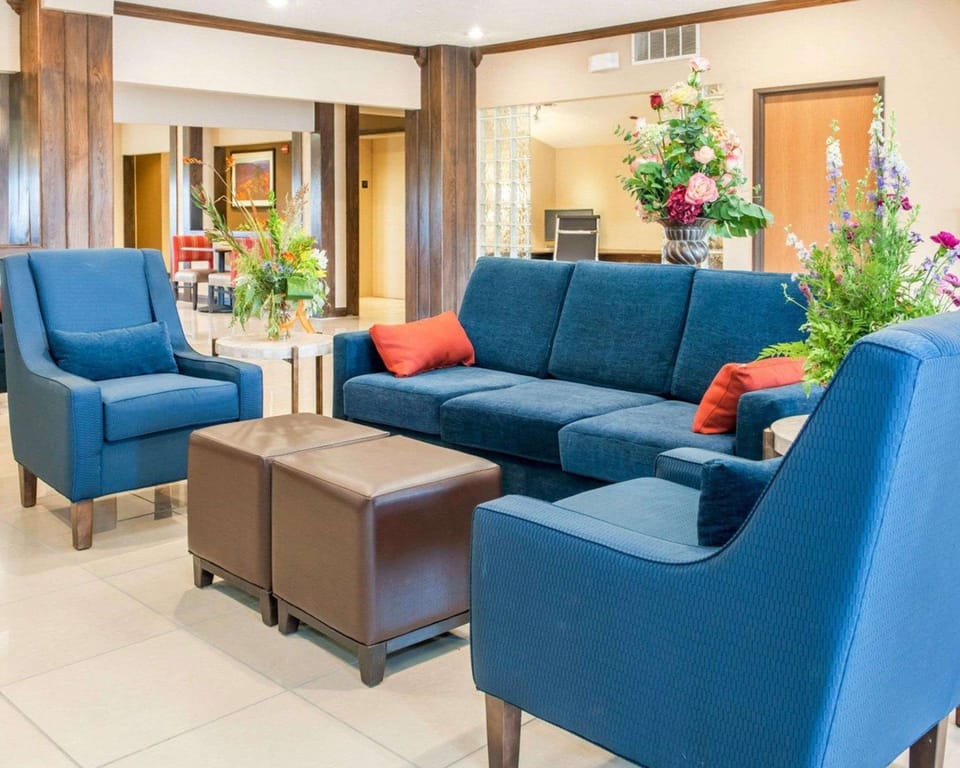 Comfort Inn Warren I-69 Hotel in Indiana
