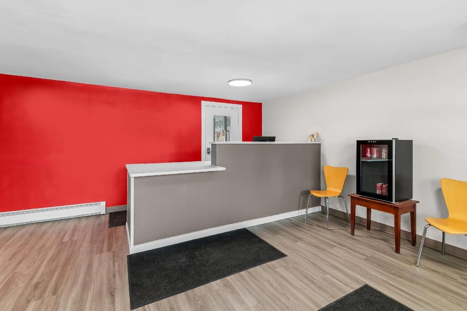 Econo Lodge Hotel in Massachusetts