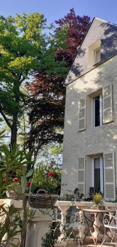 VILLA NOTRE DAME face au Chateau fort Hotel in Wallonia, Belgium