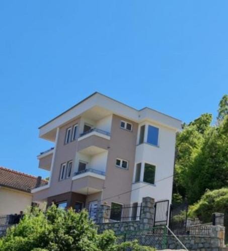Vila Vista Magica Radozda Hotel in North Macedonia
