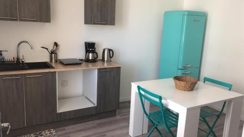 Appartement 4 personnes vue mer a Santec au pied de la plage du Dossen Hotel in Santec