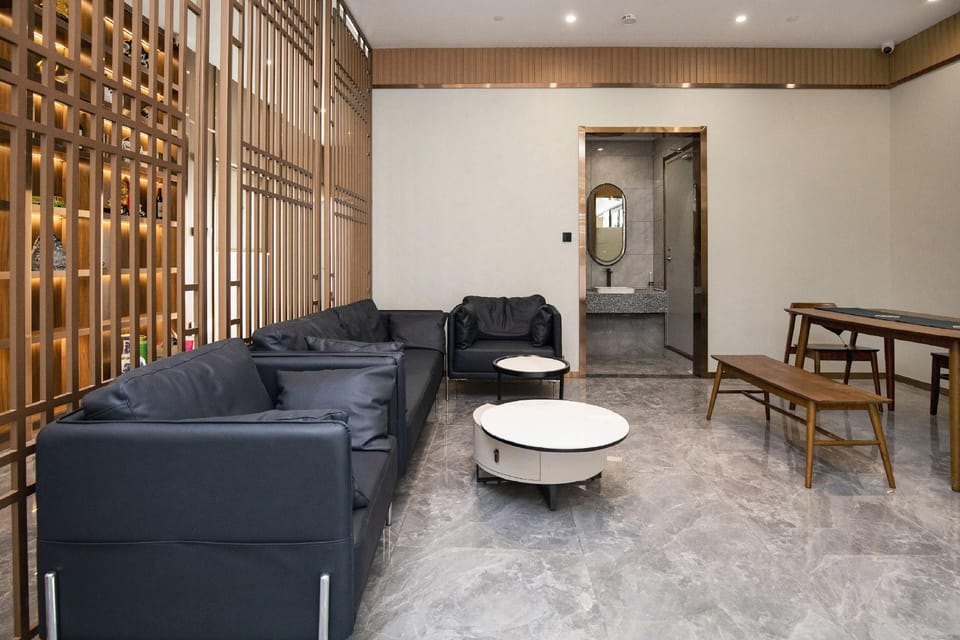Qingmu Platinum Hotel (Nanjing Lishui Qinyin Avenue Branch) Hotel in Nanjing