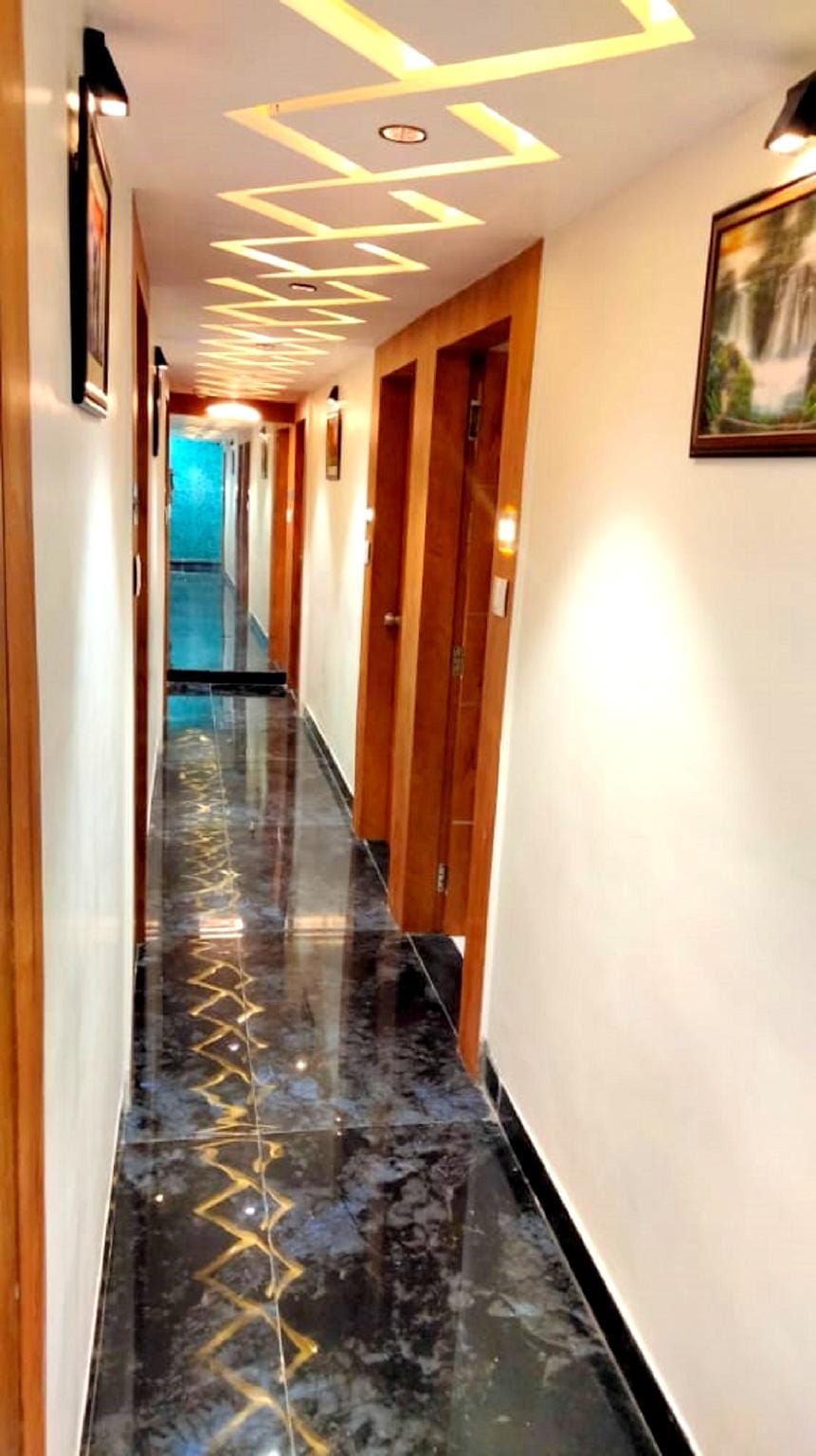 Hotel Pride Villa Hotel in Ahmedabad