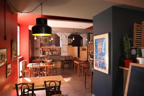 Logis Les 7 Freres Hotel in Provence-Alpes-Côte d'Azur