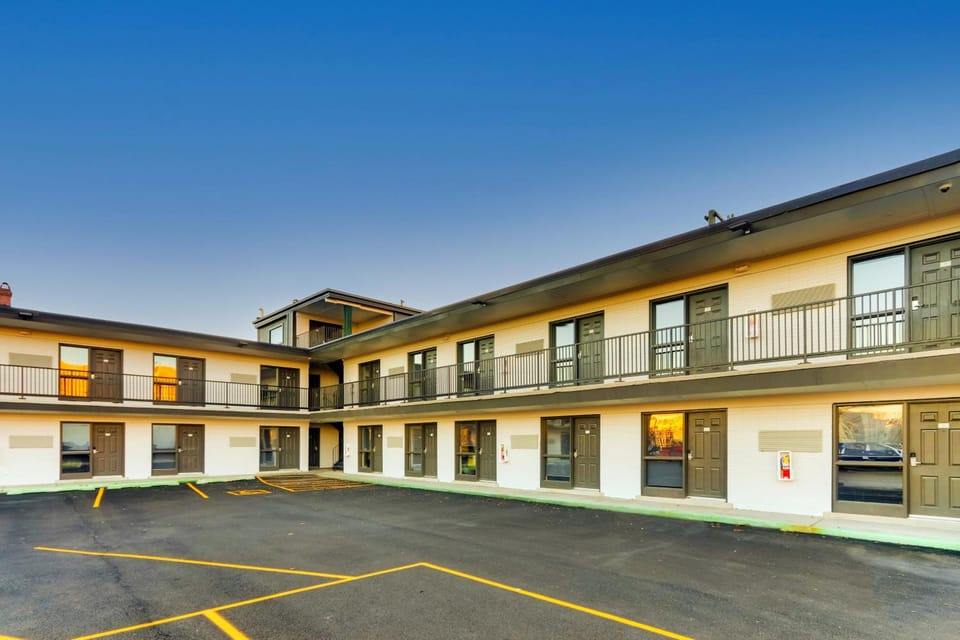 The Shamrock Hotel in Cicero