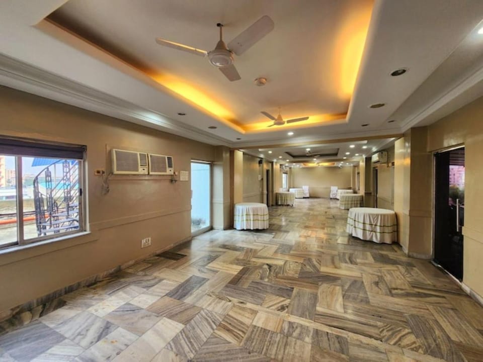 Hotel Park Palace Hotel in Kolkata