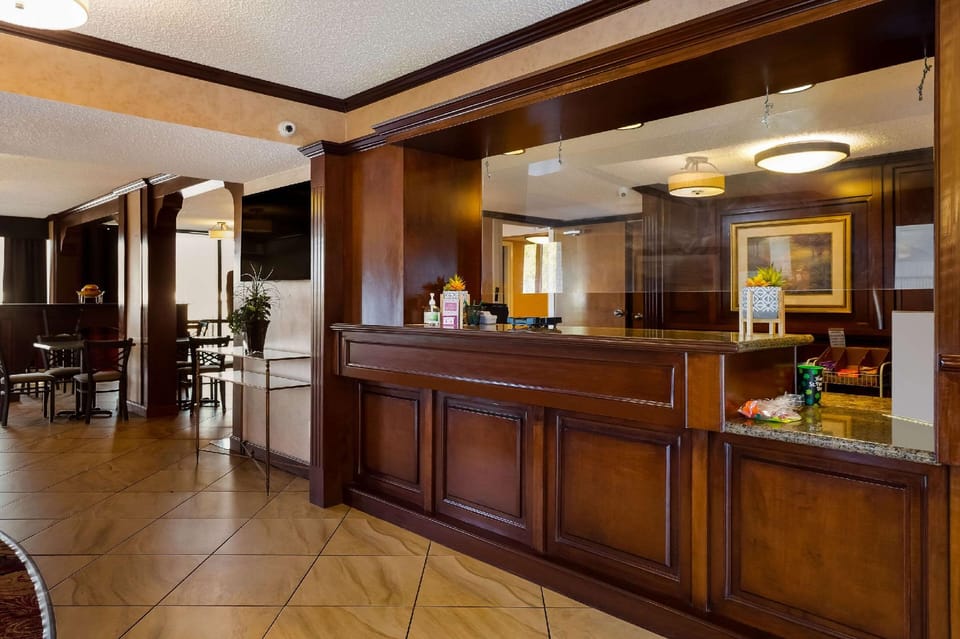 Quality Inn & Suites West Helena Hotel in West Helena