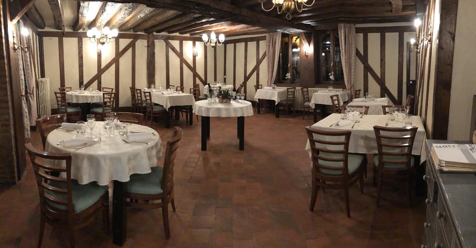 Auberge de la Croix Blanche Hotel in Centre-Val de Loire