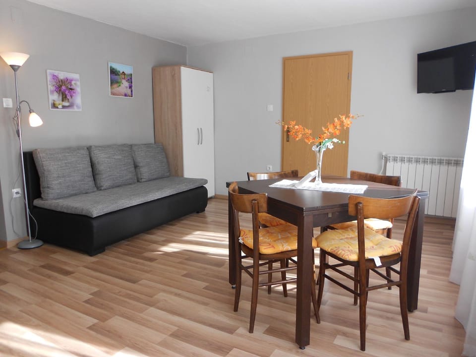Apartments Hlapi Hotel in Friuli-Venezia Giulia