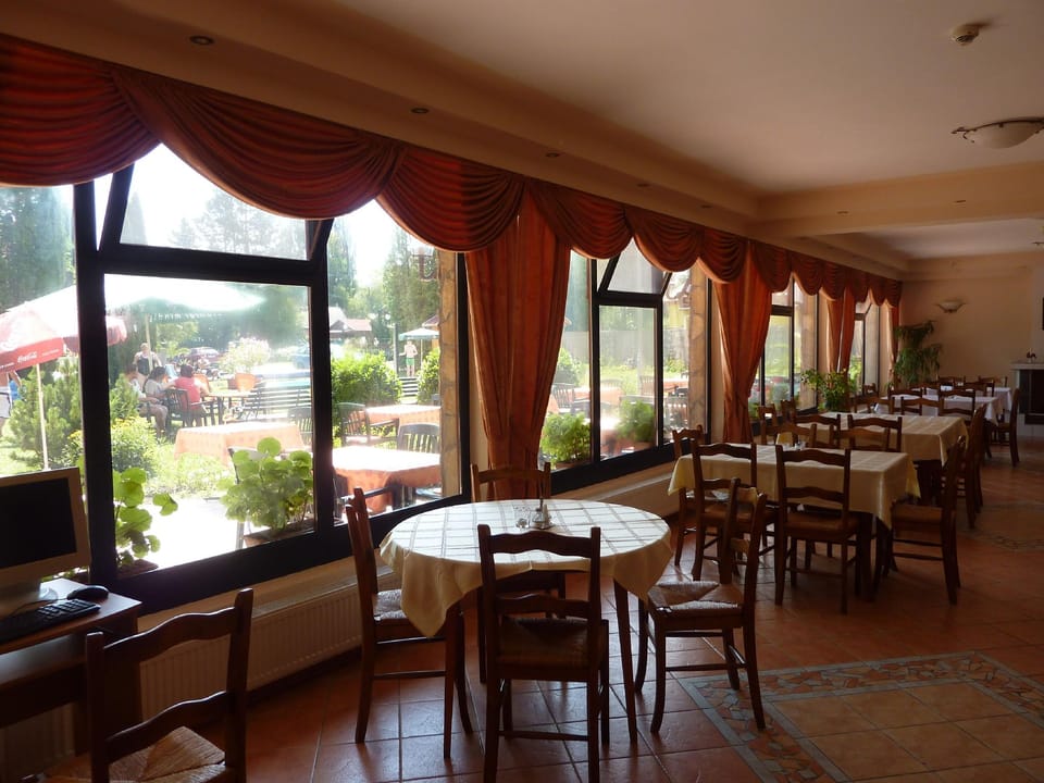 Zsanett Hotel Hotel in Hungary