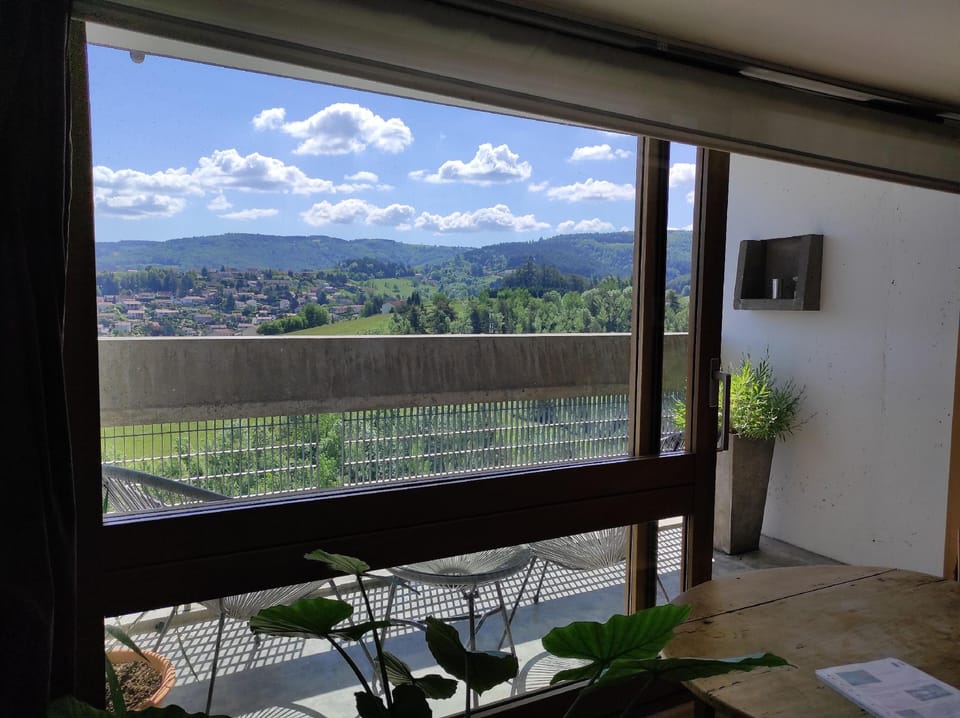 Homestay Le Corbusier 5 ieme Rue Hotel in Saint-Étienne