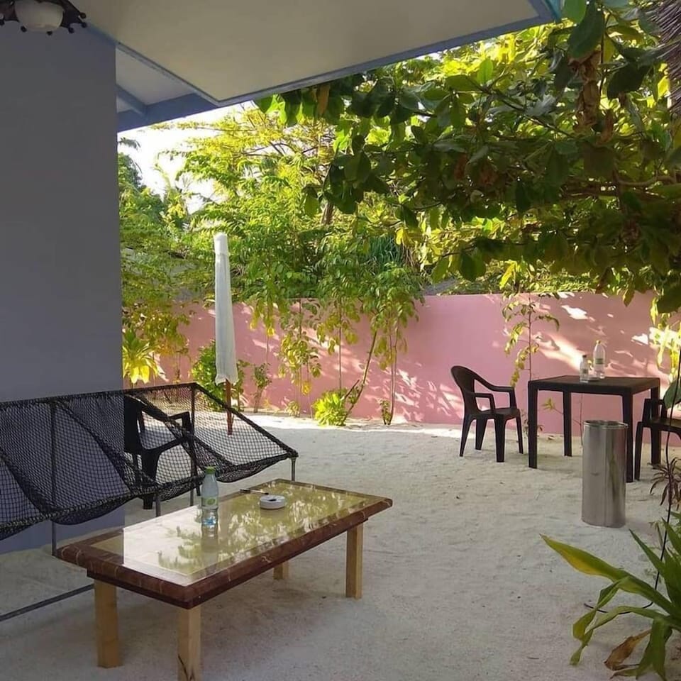 Holiday Inn Veyvah Maldives Hotel in Maldives