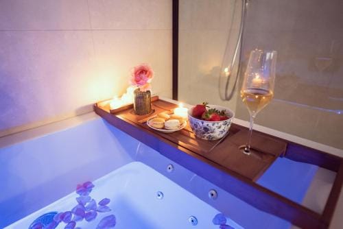 Domaine du lion rouge Piscine et Spa Hotel in Wallonia, Belgium