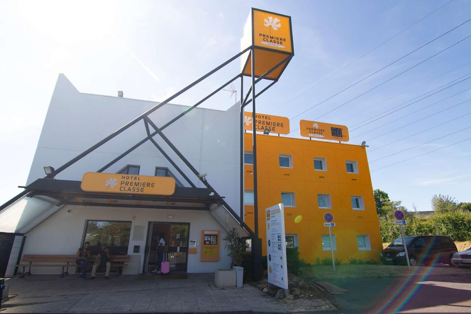 PREMIERE CLASSE LYON EST - Beynost Hotel in Auvergne-Rhône-Alpes