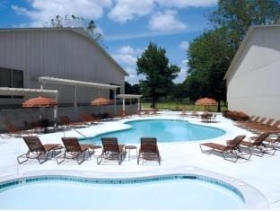 Club Wyndham Grand Lake Hotel in Ozark Mountains