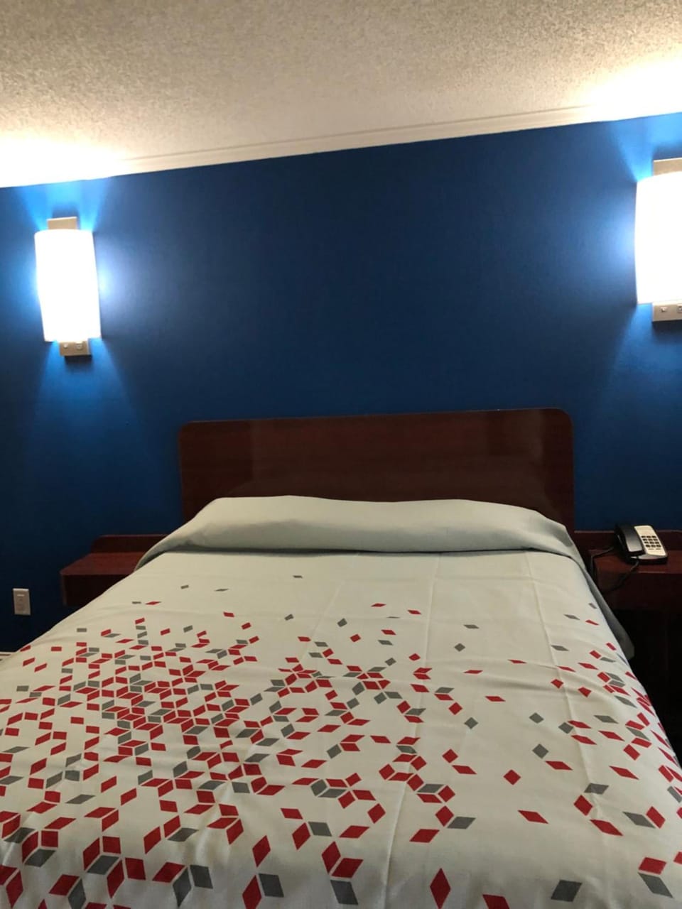 Skyview Motor Inn Motel in Rhode Island