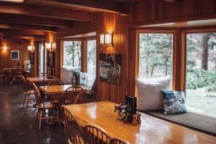 Steamboat Inn Hotel in Oregon