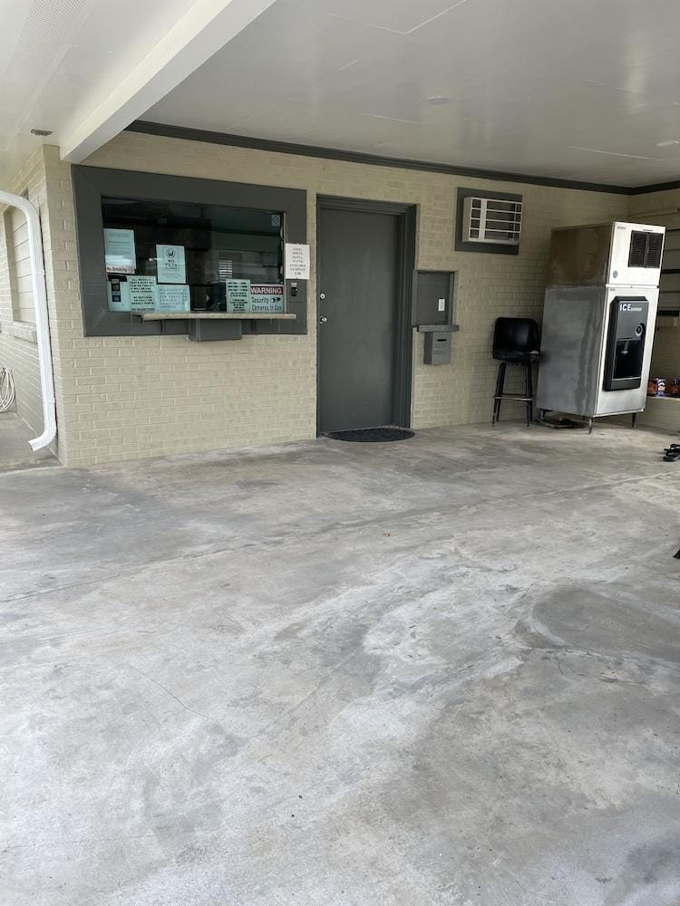 Economy Inn Hotel in Gonzales