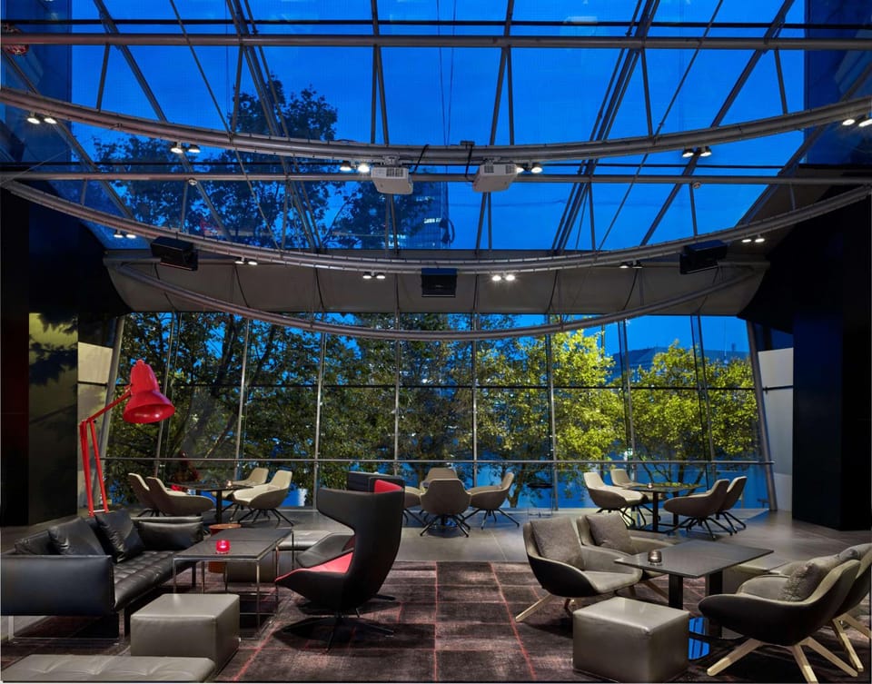 Bar/lounge